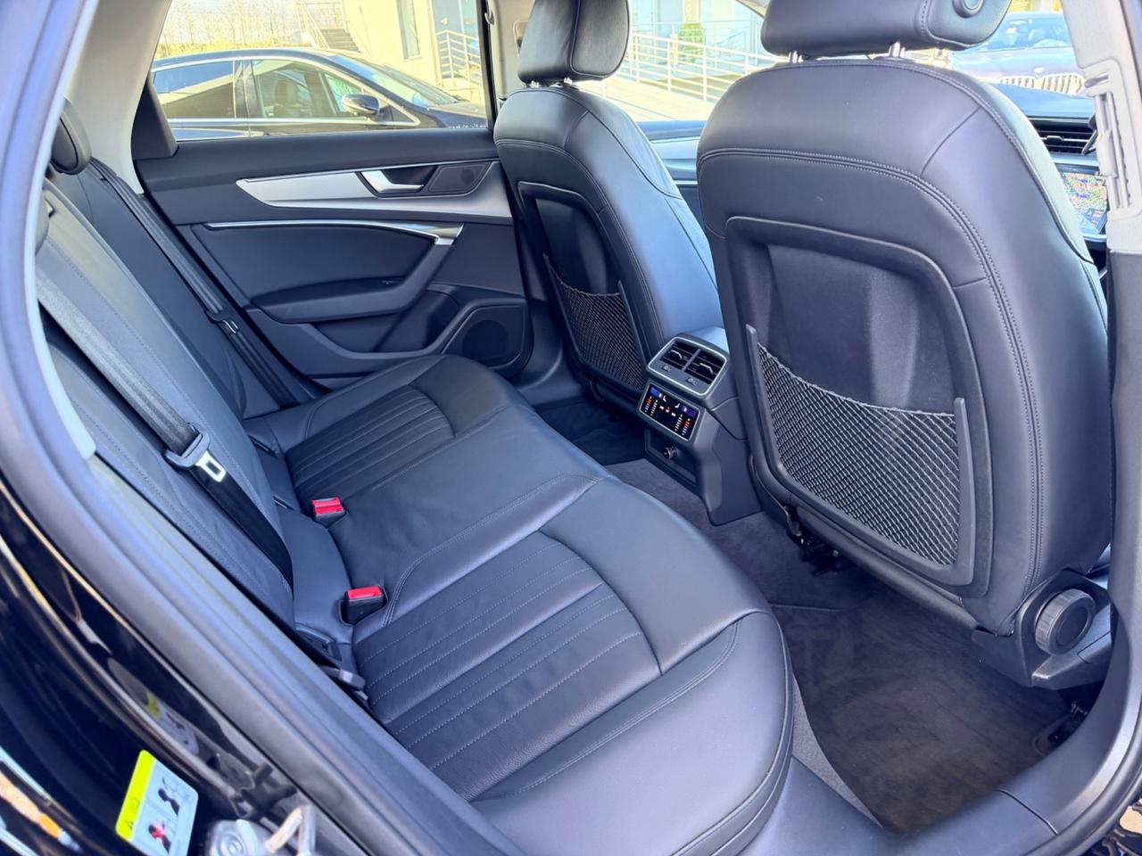 Audi A6 Avant 40 2.0 TDI quattro ultra S tronic line