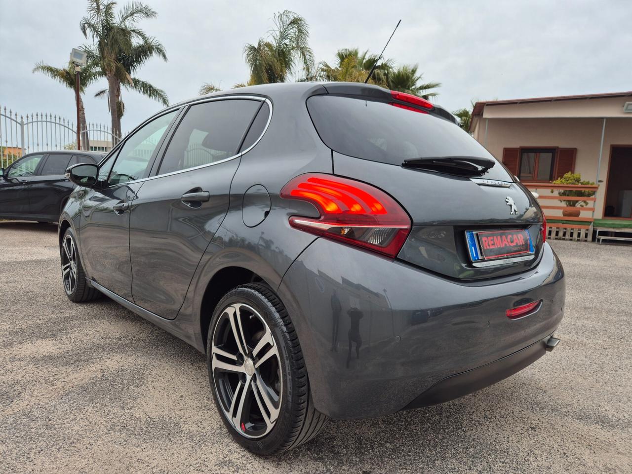 Peugeot 208 RESTAYLING 1.6 TDI 120 CV GT LINE FULL