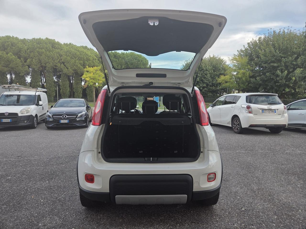 Fiat Panda 1.0 FireFly S&S Hybrid Red