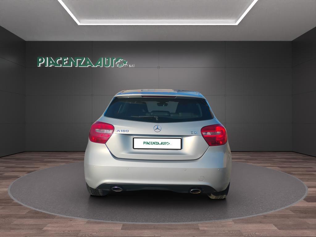 Mercedes Classe A A 180 cdi.SEDILI SPORTIVI.CERCHI 17.BLUETOOTH