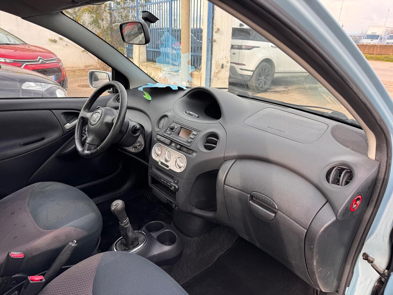 Toyota Yaris 1.4 tdi D-4D cat 5 porte Sol