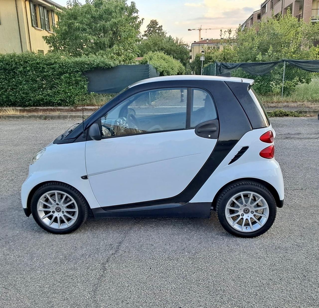 Smart ForTwo 1000 52 kW coupé limited two