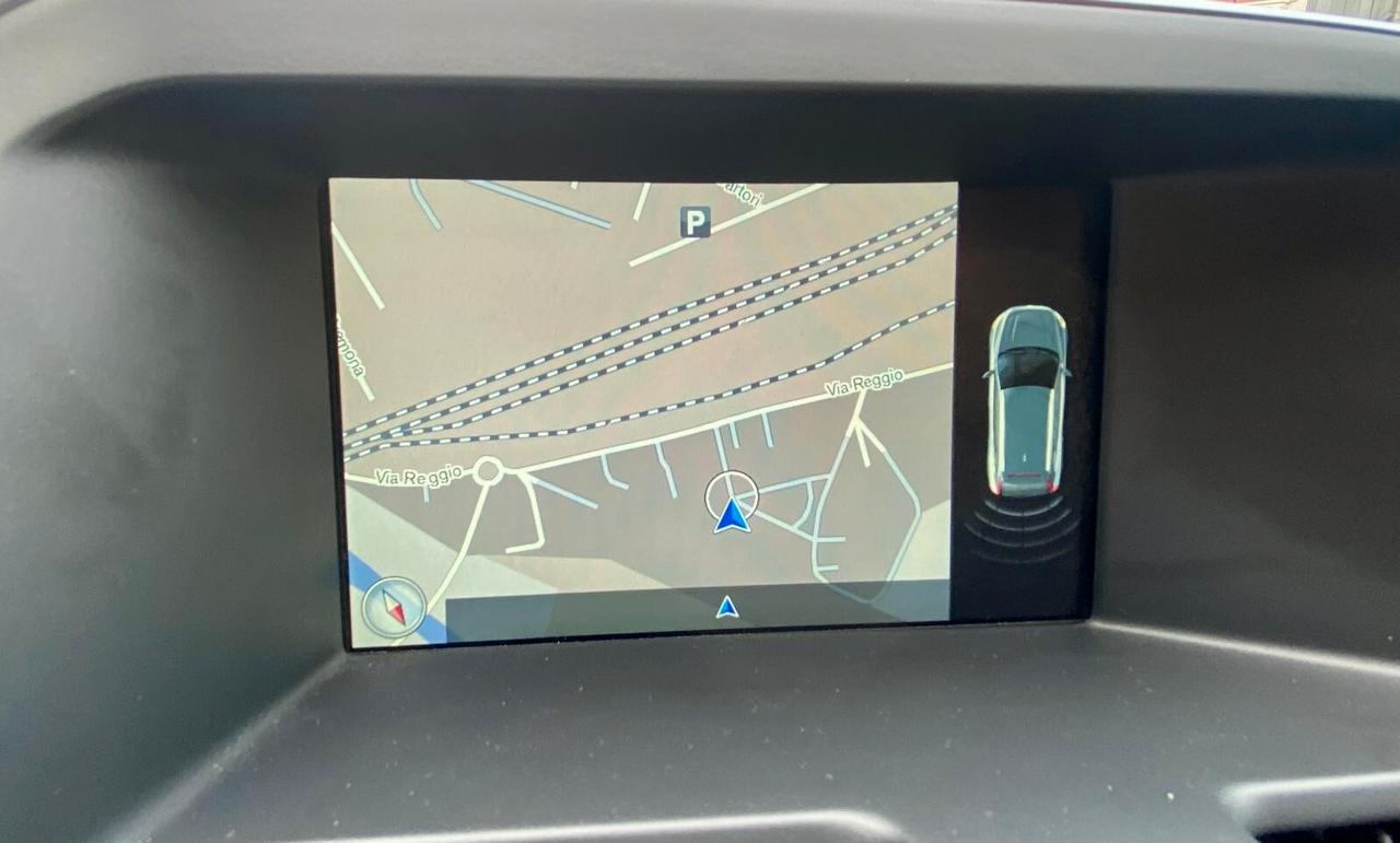 Volvo XC 60 XC60 D3 Geartronic R-design Momentum