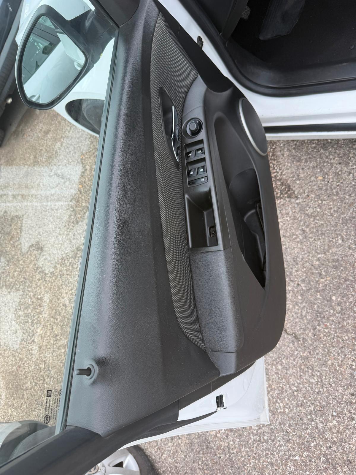 Chevrolet Cruze 1.8 5 porte LT GPL