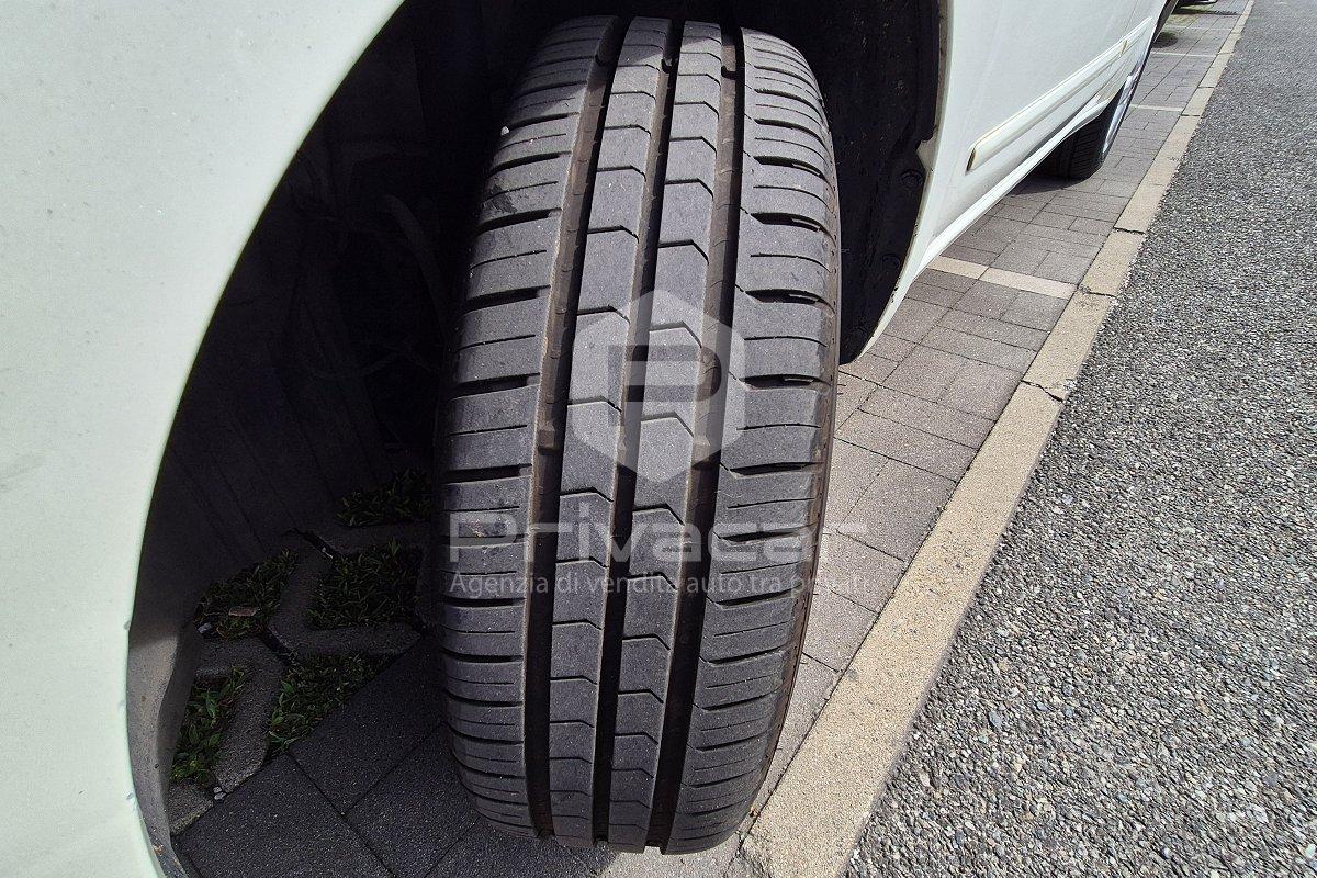 NISSAN Micra 1.2 12V 5 porte Tekna