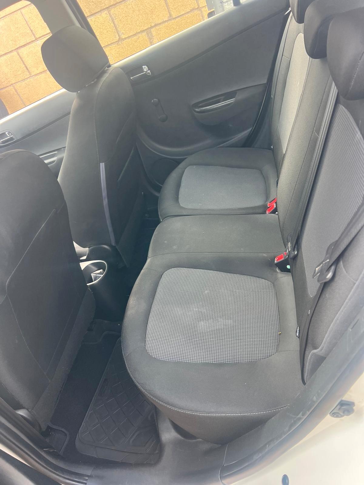 Hyundai i20 1.2 5p. Econext Sound Edition