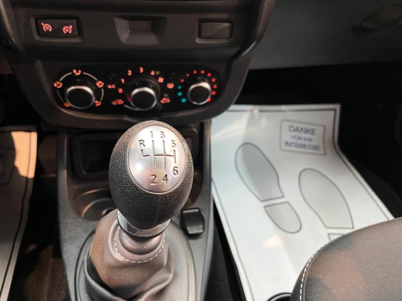 Dacia Duster I LAUREATE 4x2
