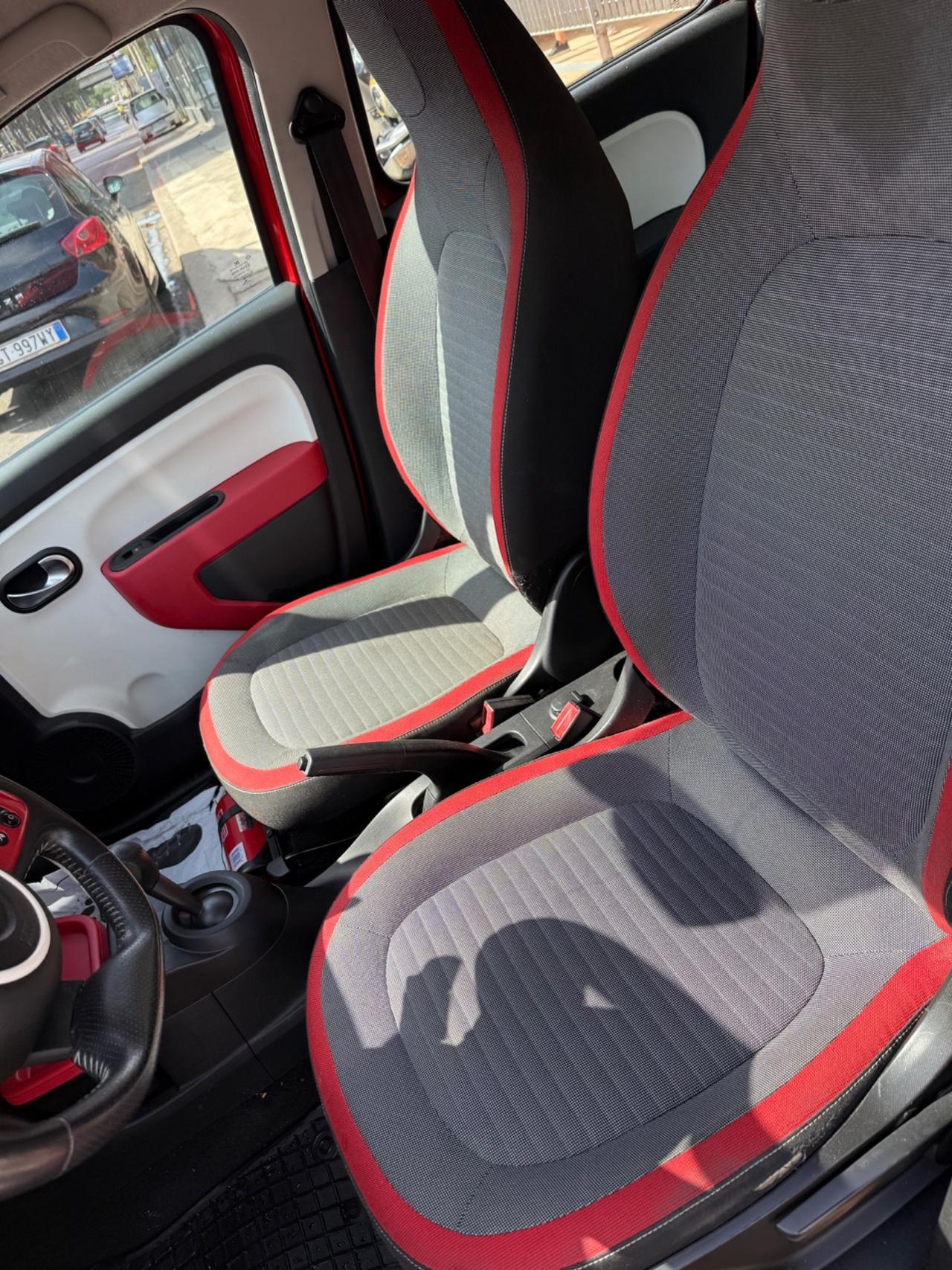 Renault Twingo TCe 90 CV EDC Lovely