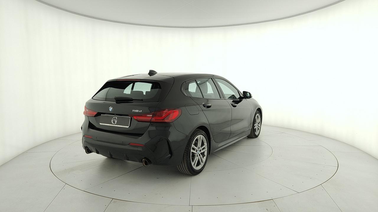 BMW Serie 1 F40 - 118d Msport