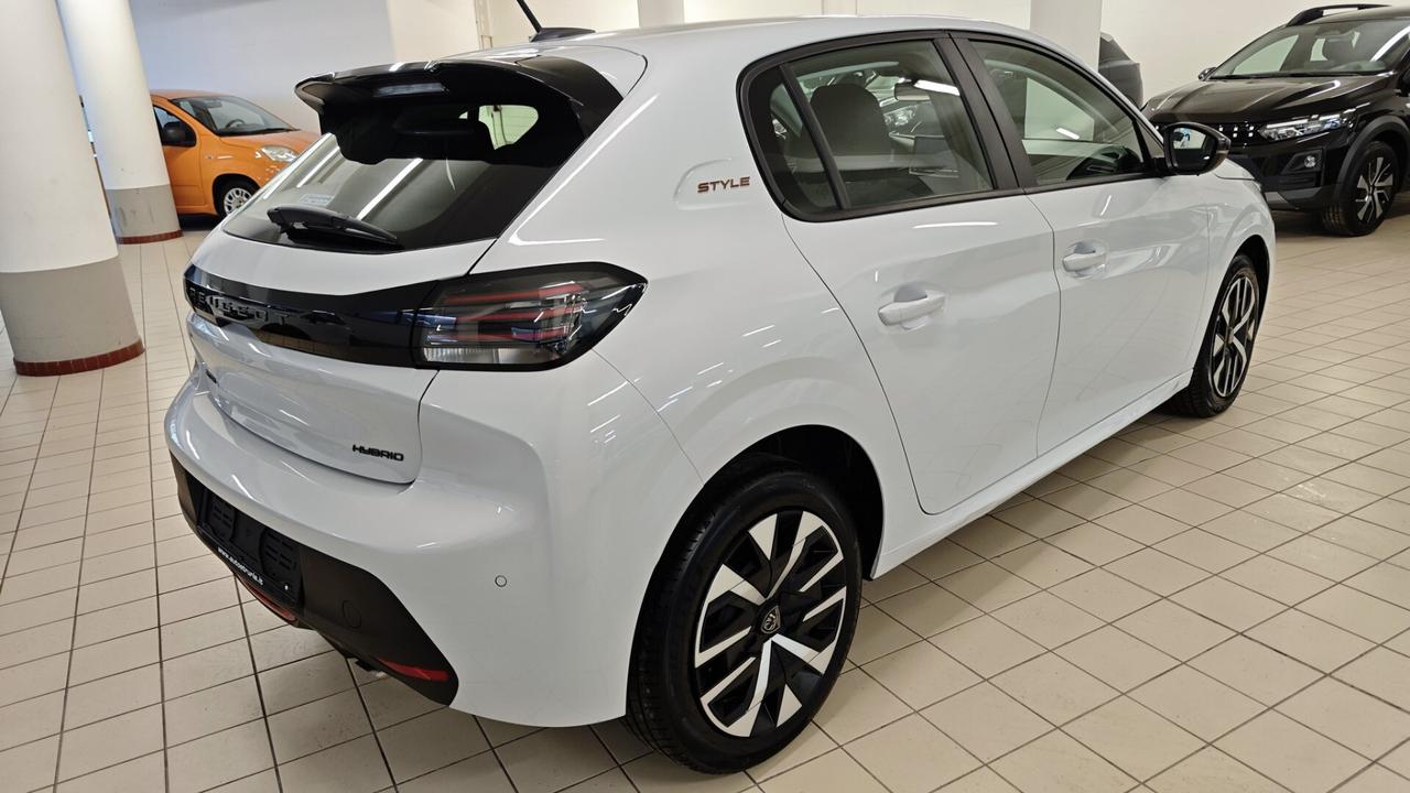 Peugeot 208 Hybrid 110 e-DCS6 Style