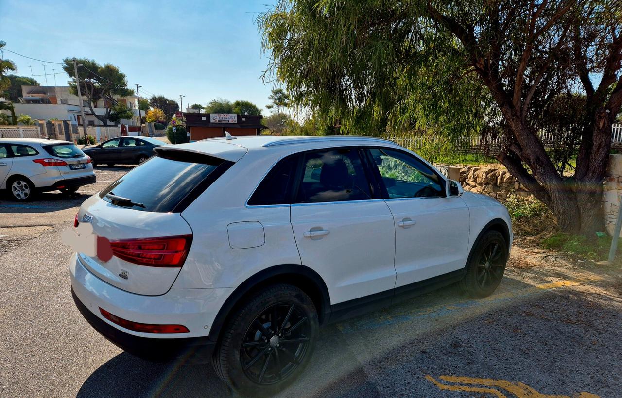 Audi Q3 2.0 TDI 150 CV quattro Business