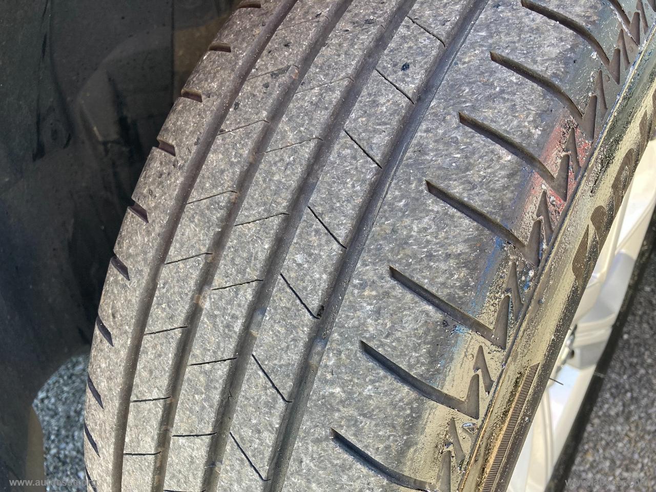 NISSAN Juke 1.0 DIG-T 117 CV N-Connecta