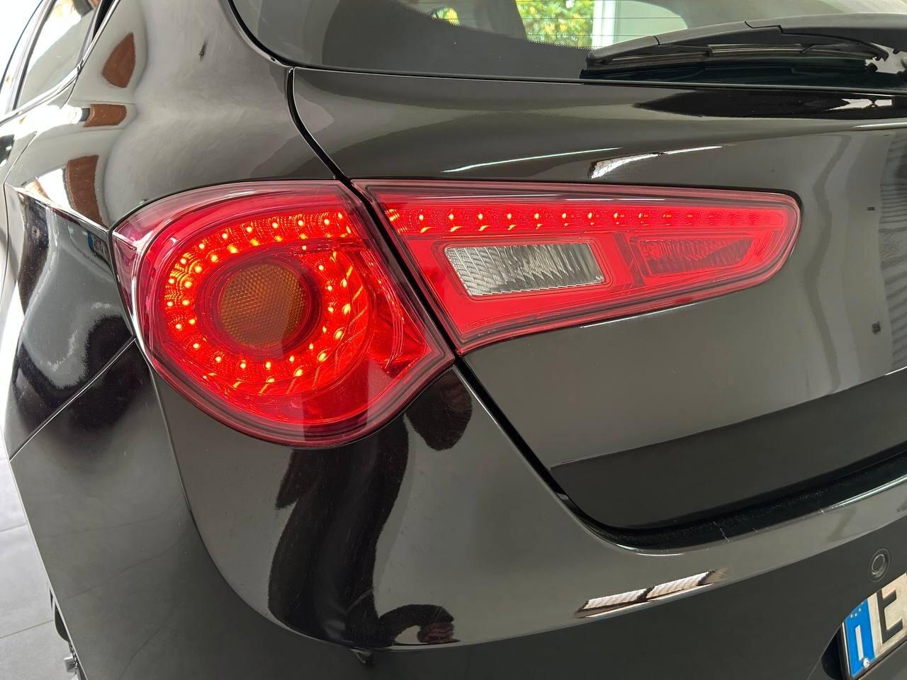 Alfa Romeo Giulietta 1.6 JTDm-2 105 CV Distinctive