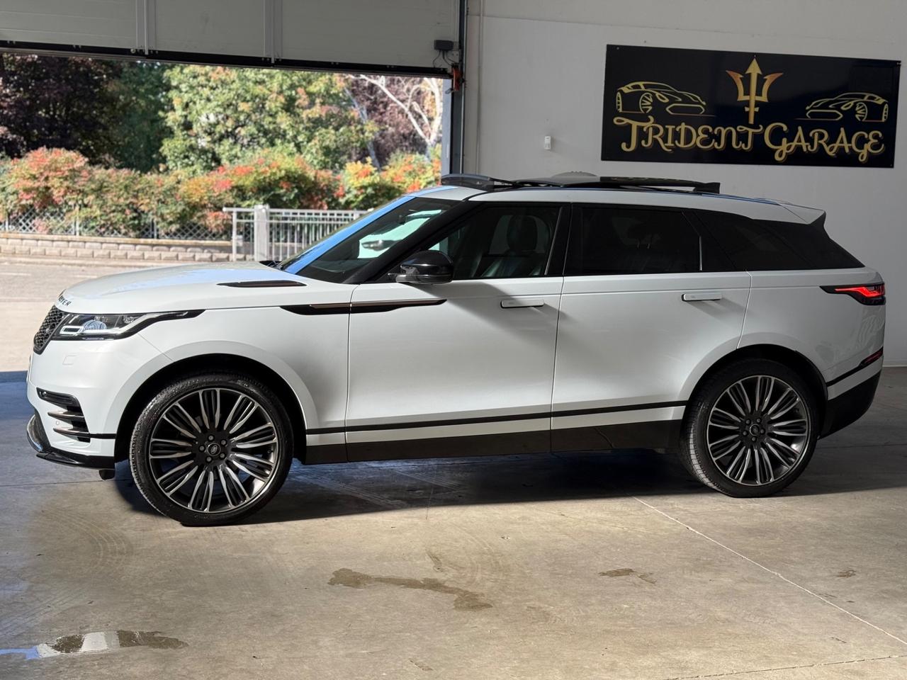 Land Rover Range Velar 2.0D I4 240 CV R-Dynamic HSE