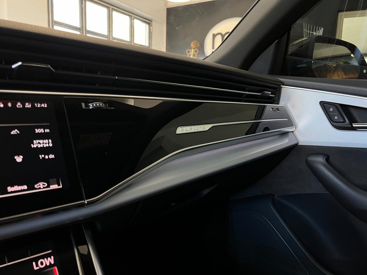 Audi Q8 45 TDI S LINE TETTO-FULL-BLACK