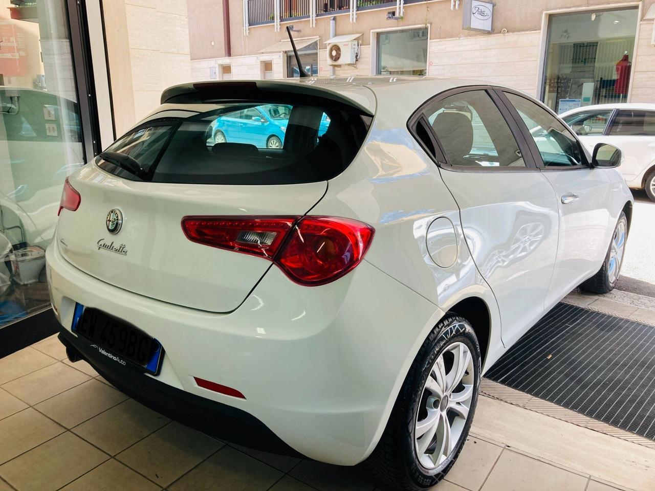 Alfa Romeo Giulietta -X NEOPATENTATI- 2011