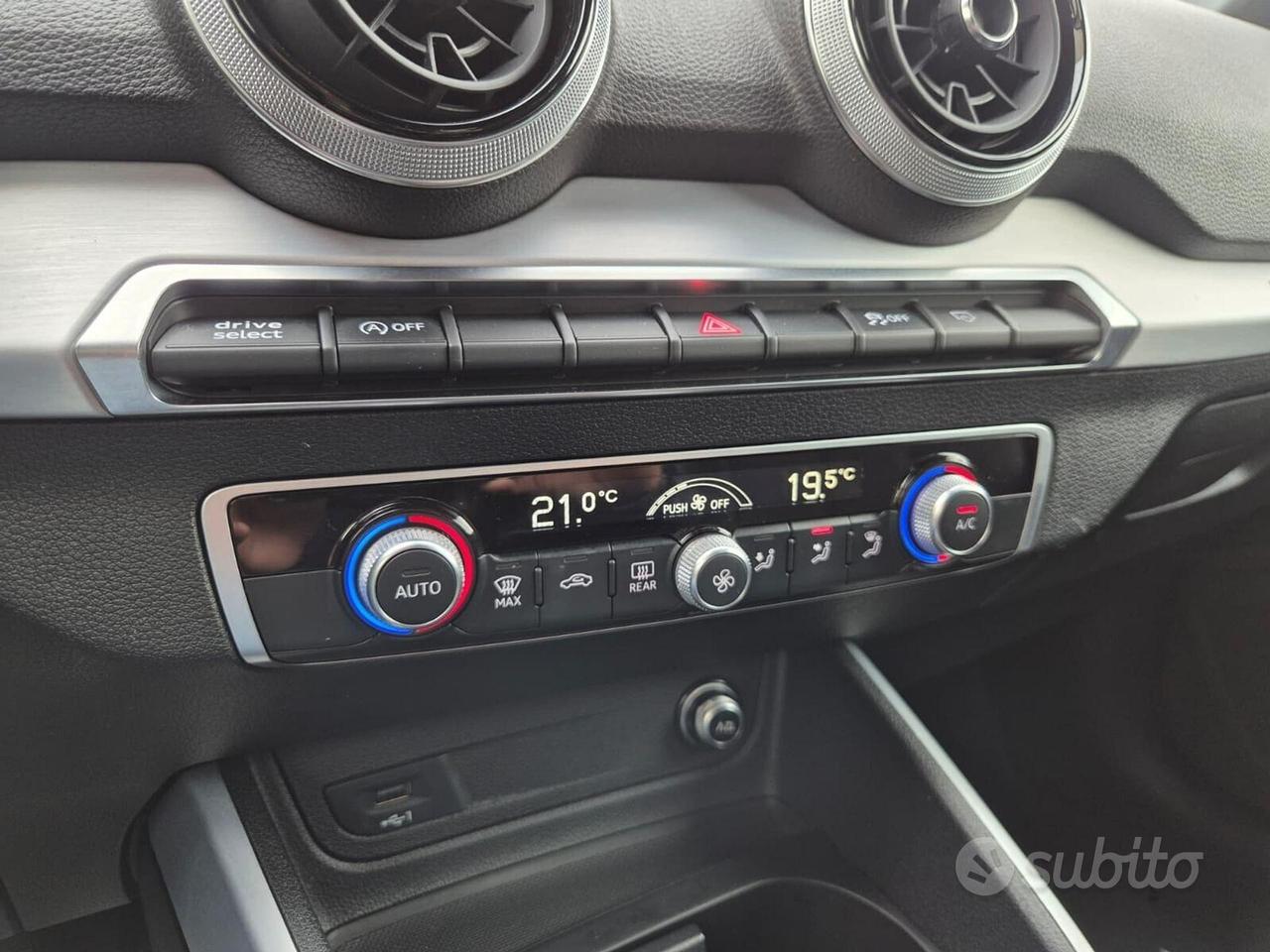 Audi Q2 150CV S-tronic S-line