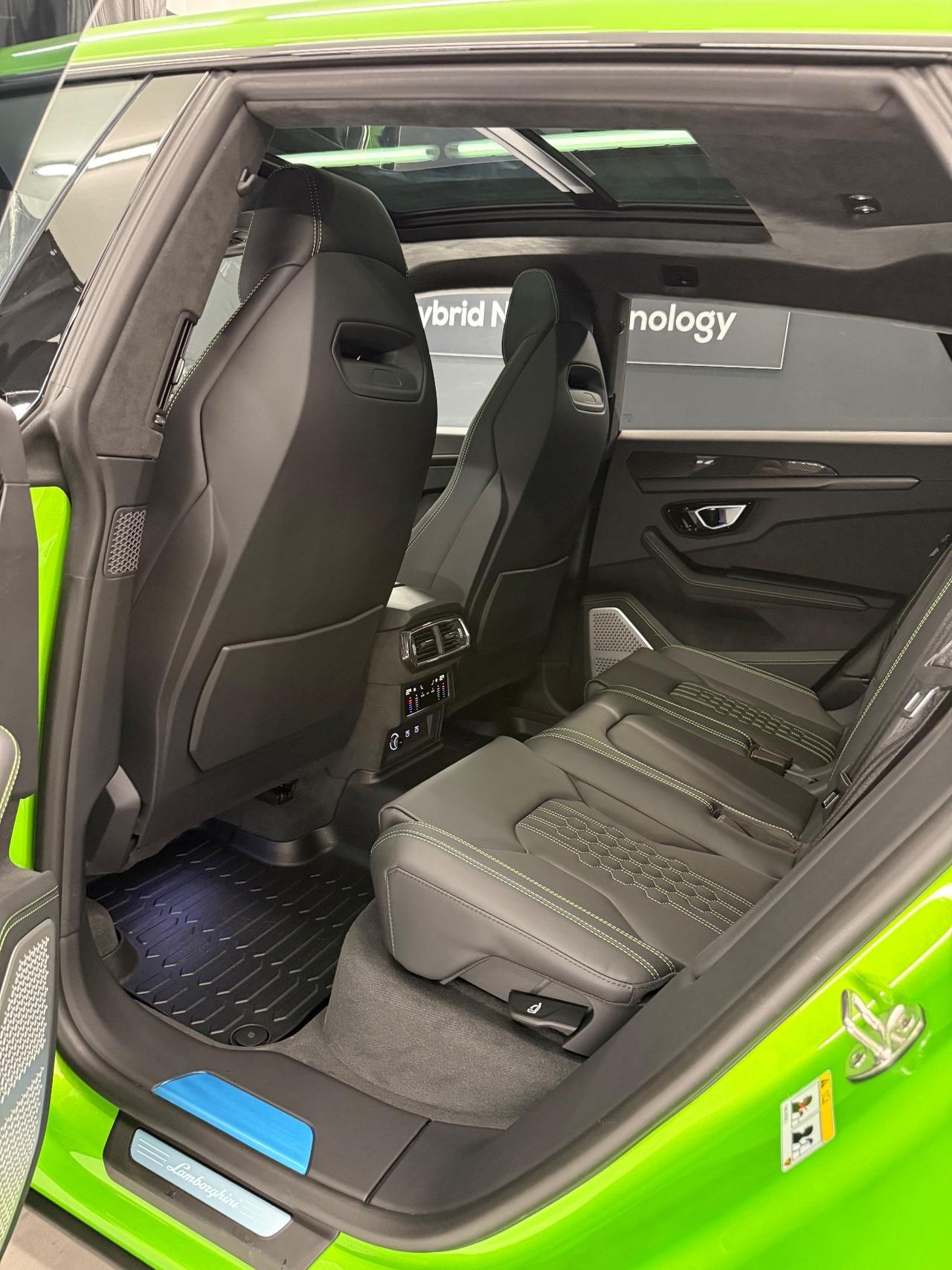 Lamborghini Urus 4.0 SE