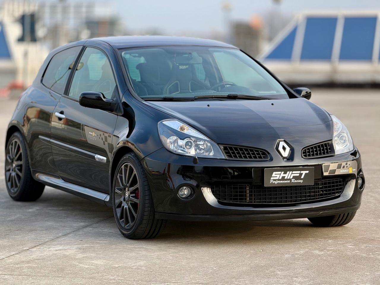 Renault Clio 3 RS F1 R27 N3196 197cv 2008