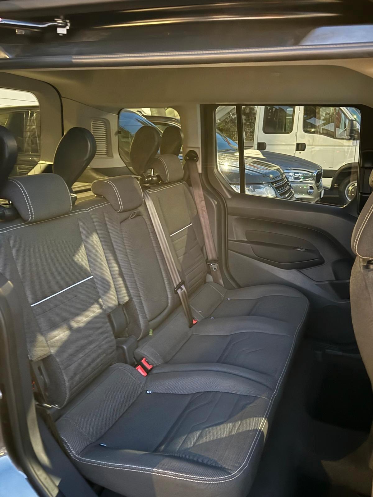 Ford Tourneo Connect 1.5 TDCi Titanium