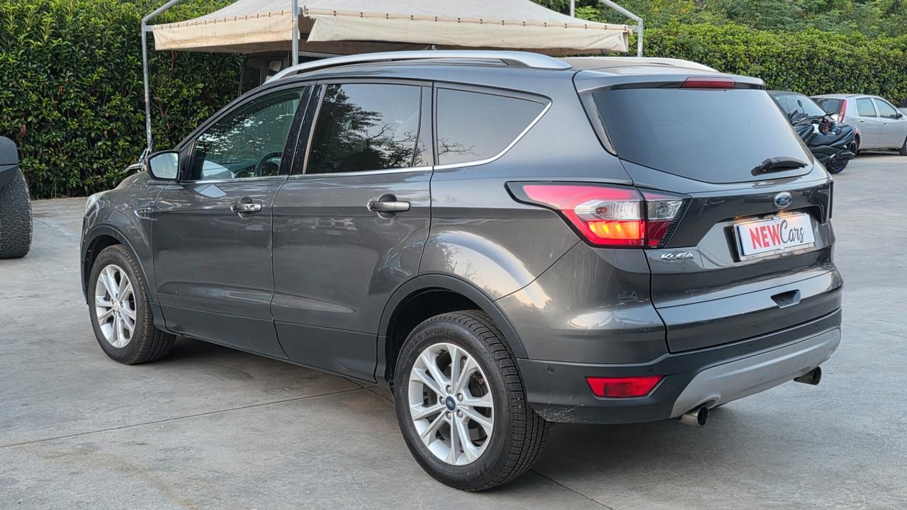 Ford Kuga 1.5 TDCI 120 CV S&S 2WD Powershift Edition