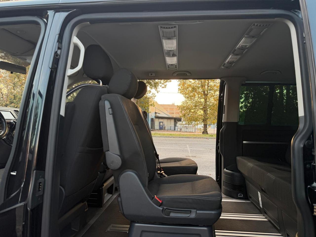 Volkswagen Multivan 2.0 TDI 150CV DSG HIGHLINE