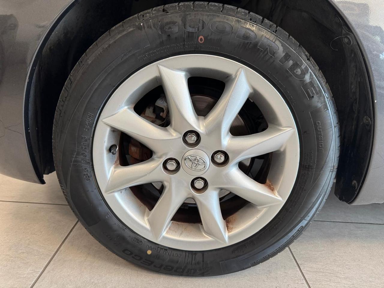 Toyota Yaris 1.3 5 porte Sol