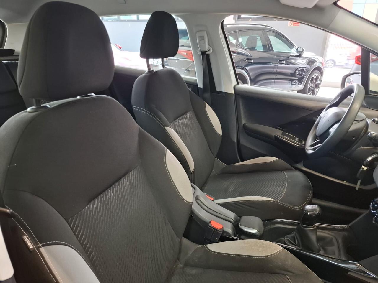 Peugeot 2008 Benzina Manuale