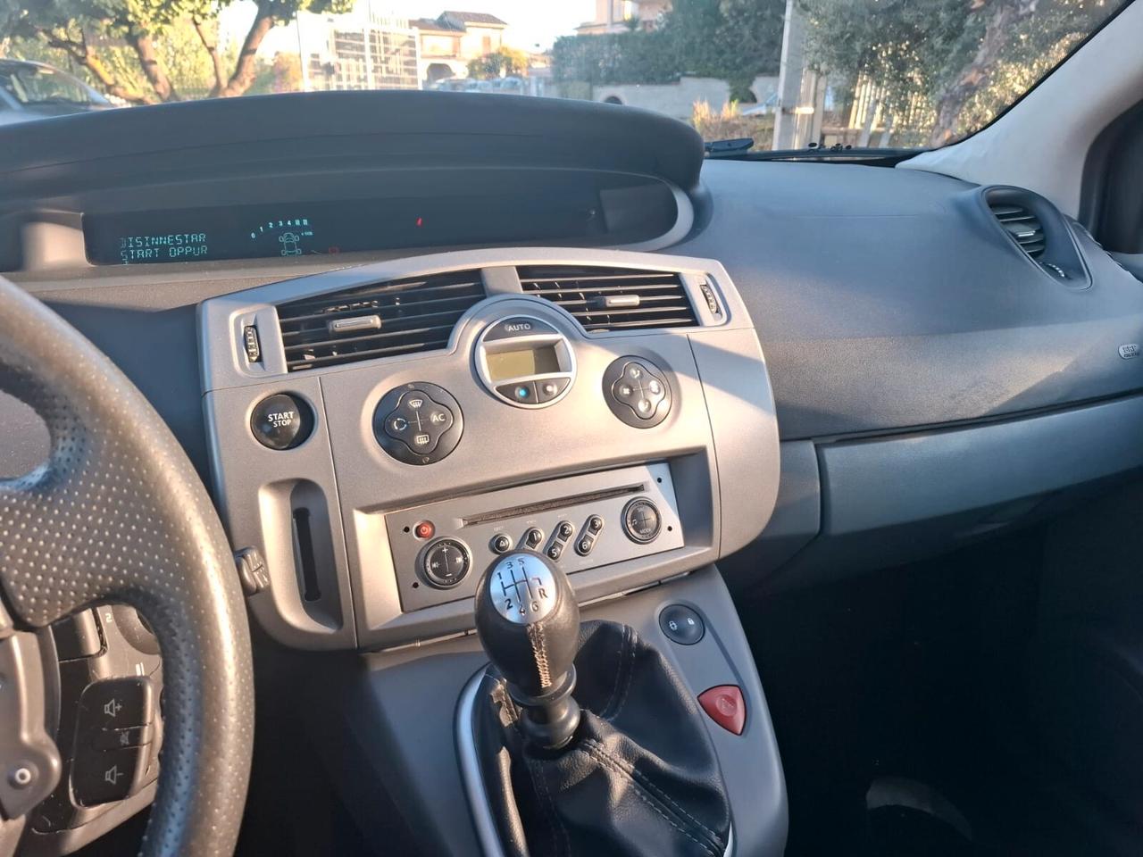 Renault Scenic Grand Scénic 1.5 dCi/105CV PSP 7 POSTI