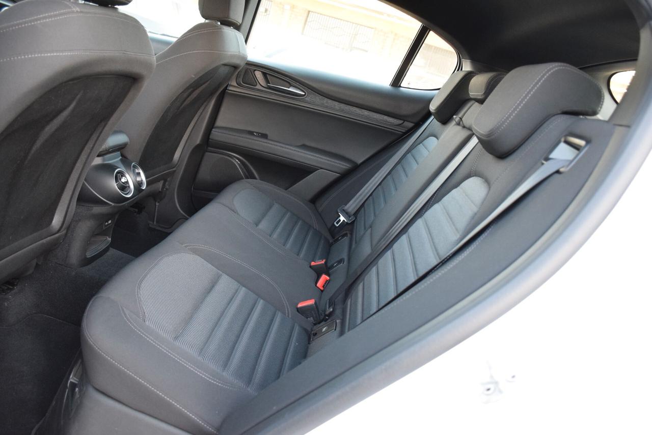 Alfa Romeo Stelvio ALFAROMEO NEW OMOLOGATA AUTOCARRO 5POSTI IVA DETR. 2.2TD 160CV AT8