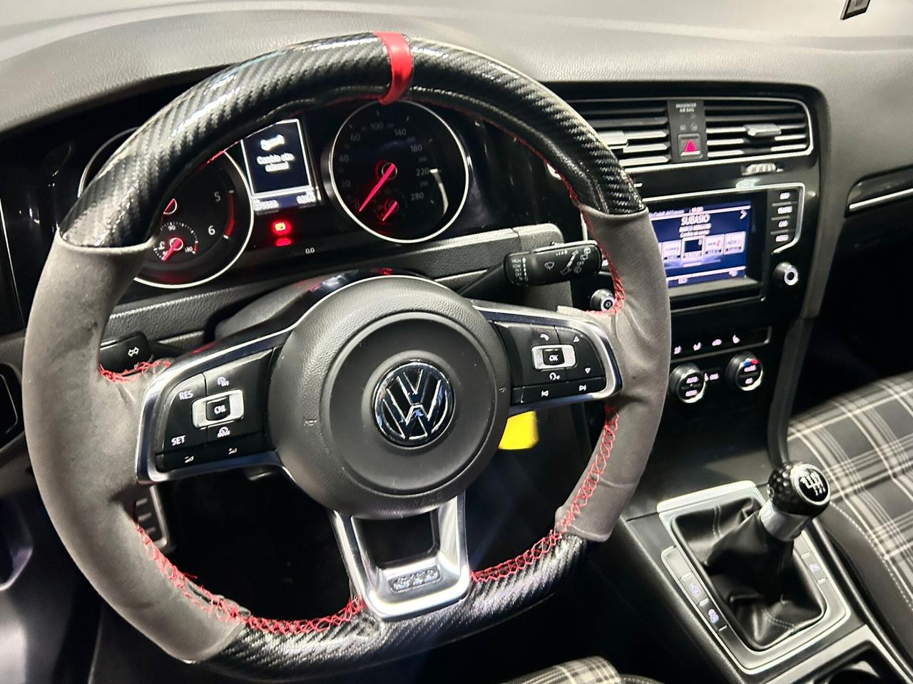 VW Golf 7 GTD 2.0 TDI 2015