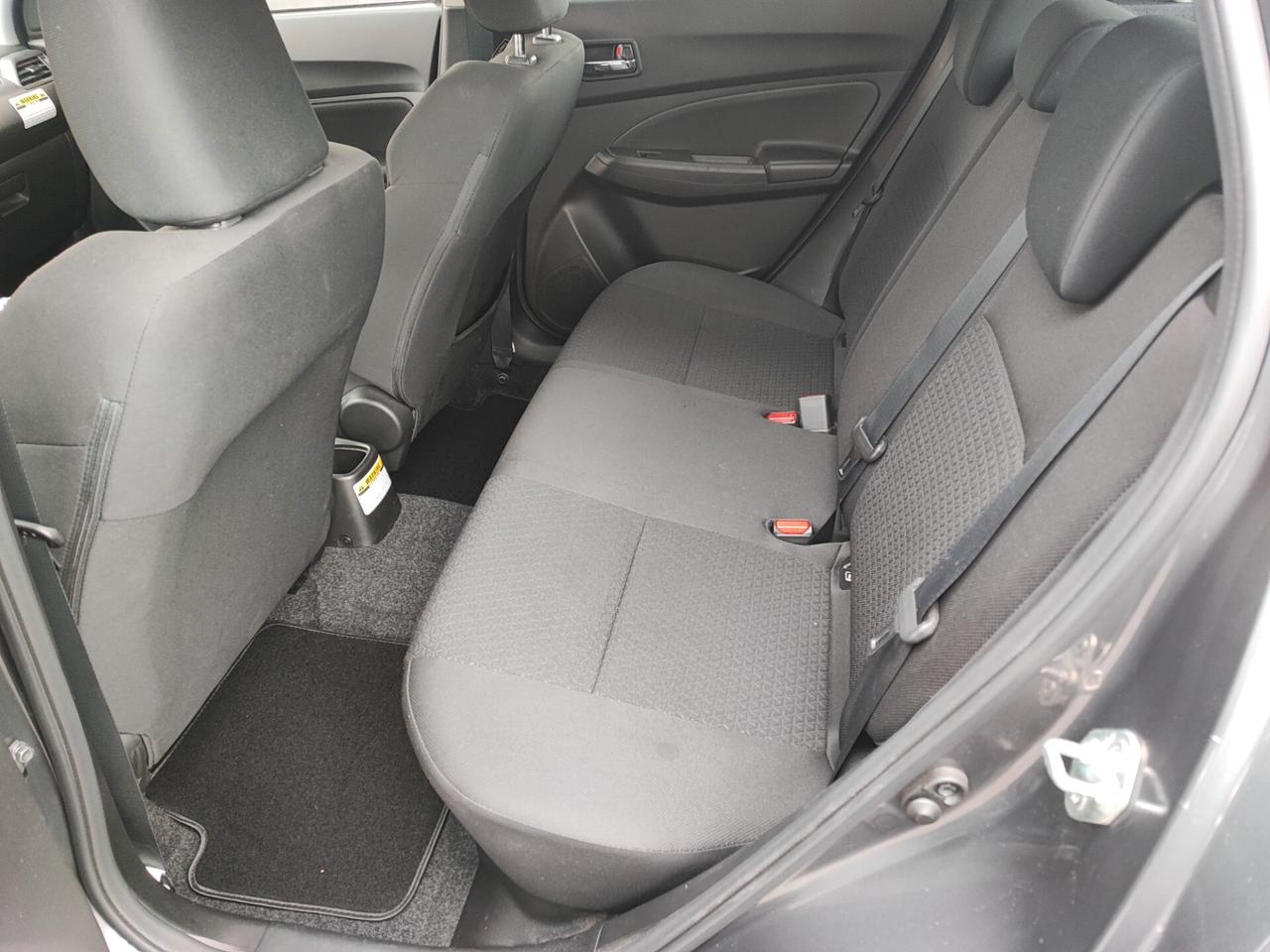 Suzuki Swift 1.2 Hybrid Top FULL-LED