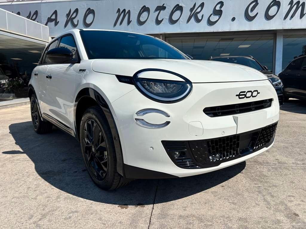 Fiat 600 Hybrid 145 CV DCT MHEV Sport 2026 / KM 0 IVA ESPOSTA Tua a solo 269 Euro al mese