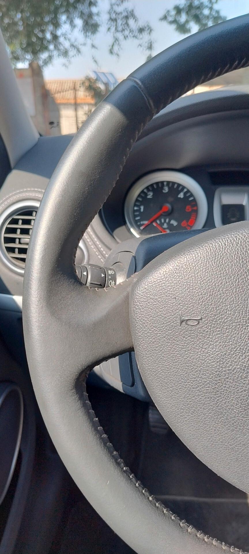 Renault Clio 1.5 dCi 90CV SporTour Live!