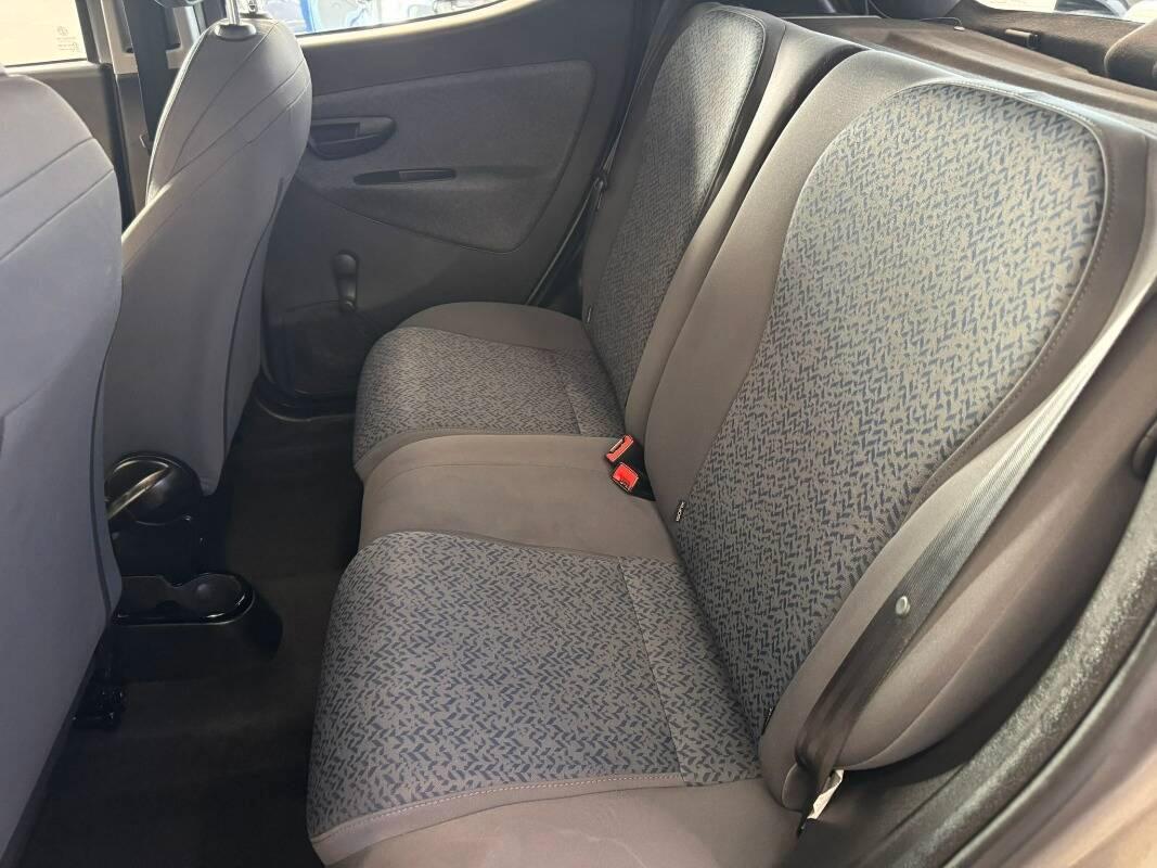 Lancia Ypsilon III 1.0 firefly hybrid Silver s&s 70cv