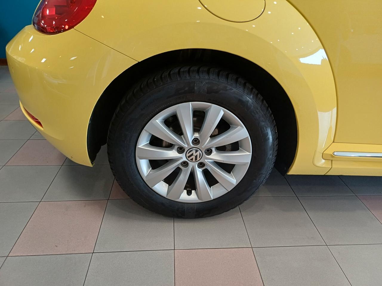 Volkswagen Maggiolino 1.2 TSI Design adatta a neopatentati
