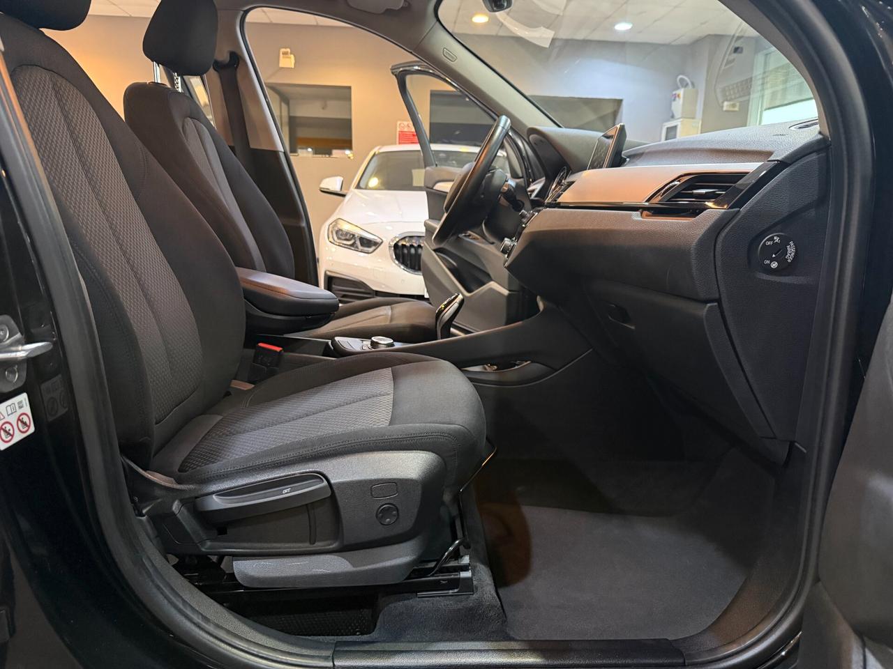 Bmw X1 sdrive16d Business Advantage Neo Patentati