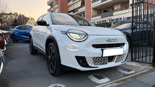 FIAT 600 HYBRID 1.2 110CV DCT MHEV LA PRIMA*24M.G.*CAM360°*