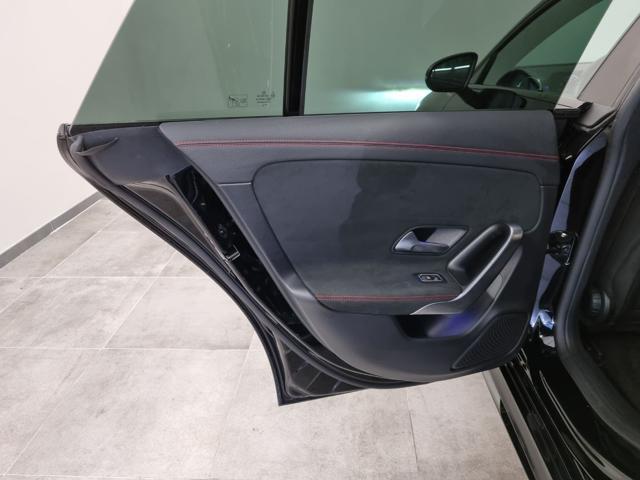 MERCEDES-BENZ CLA 200 d Automatic 4Matic Shooting Brake Premium