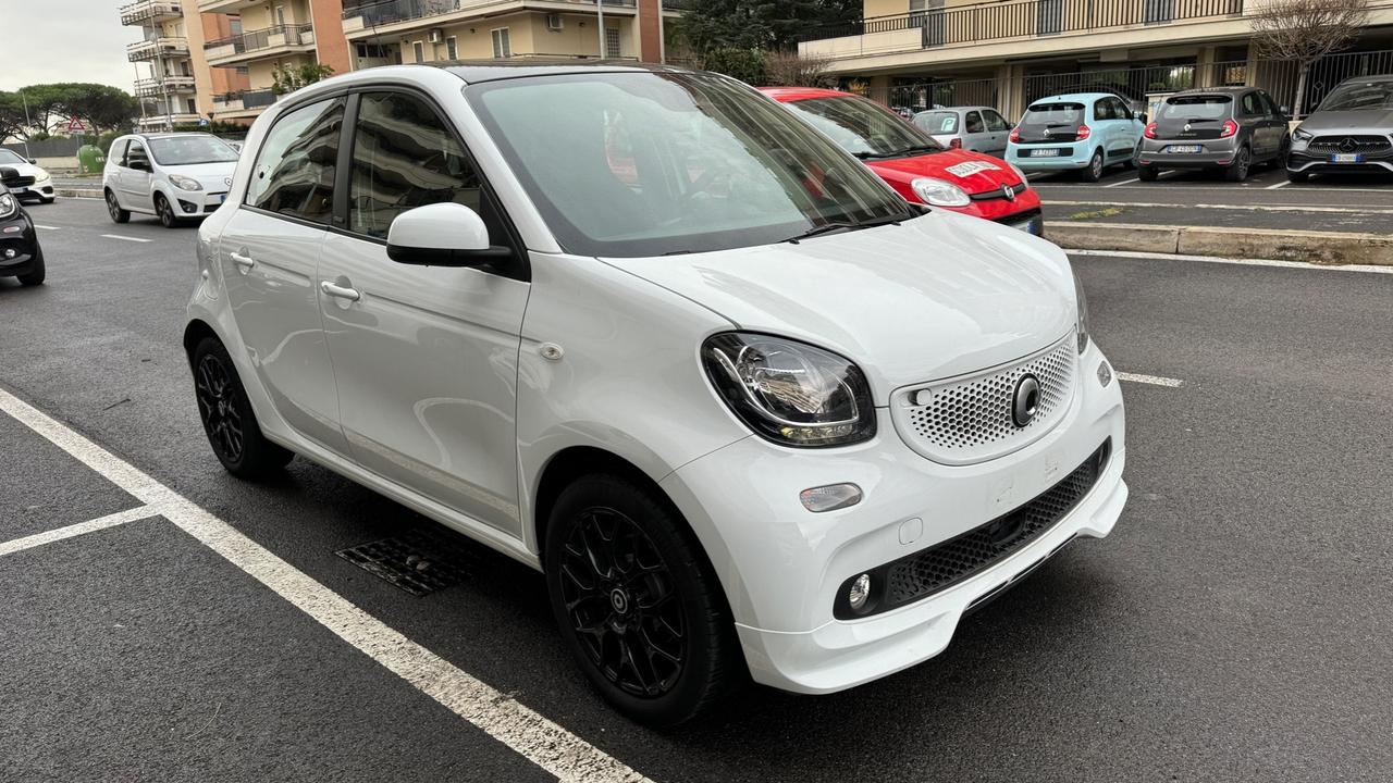 Smart ForFour 90 0.9 Turbo SUPER PASSION LED PANORAMA CERCHIO 16 CAMBIO F1 PACCHETTO SPORTIVO CERCHIO 16