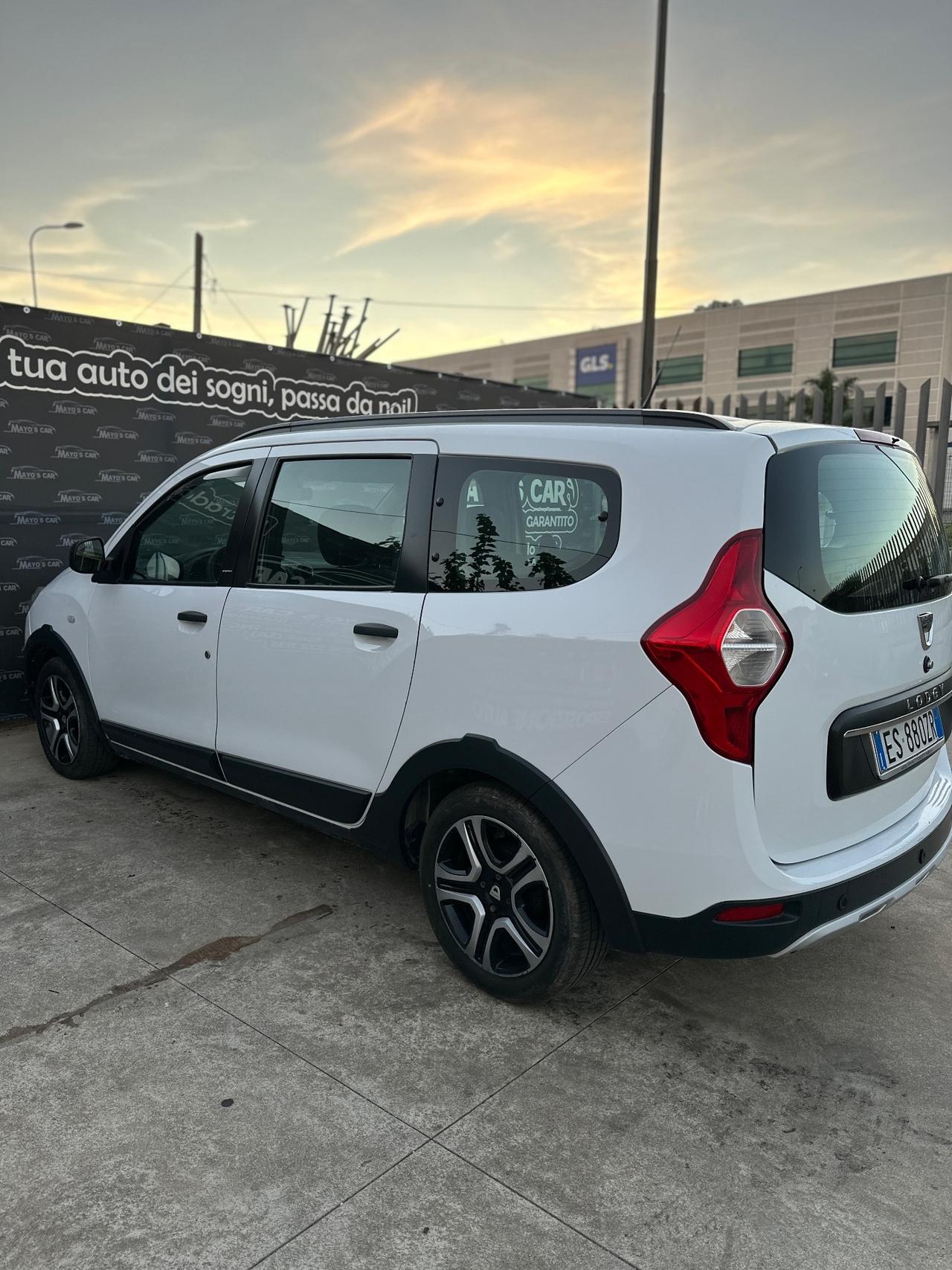 DACIA LODGY 7 POSTI (anno 2019)