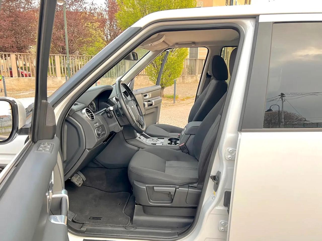 Land Rover Discovery 4 3.0 SDV6 249CV SE