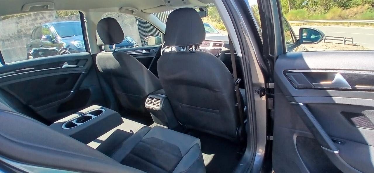 Volkswagen Golf 7.5 ° 1.6 TDI Executive - 2018