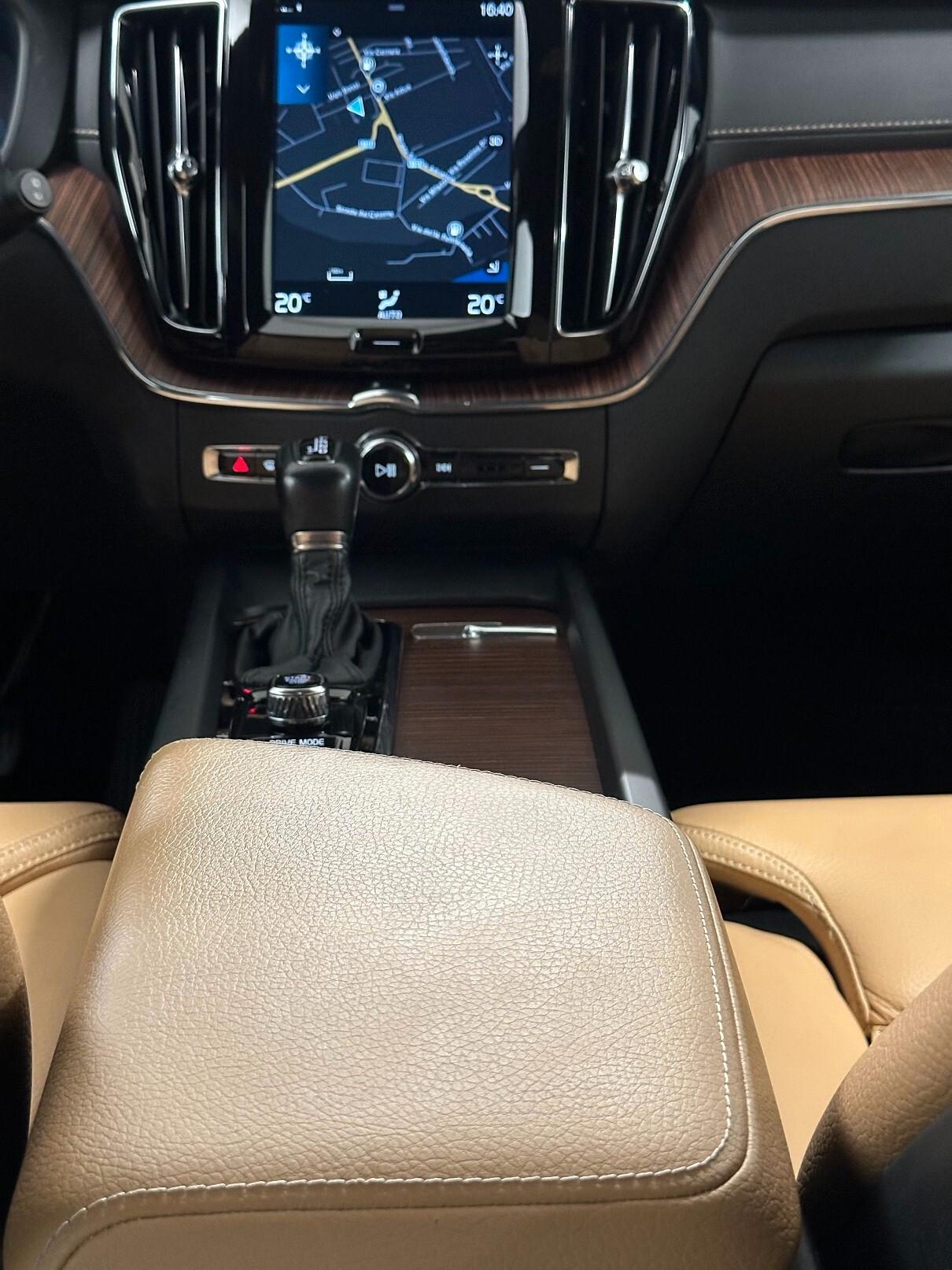 Volvo XC 60 XC60 D4 AWD Geartronic Inscription