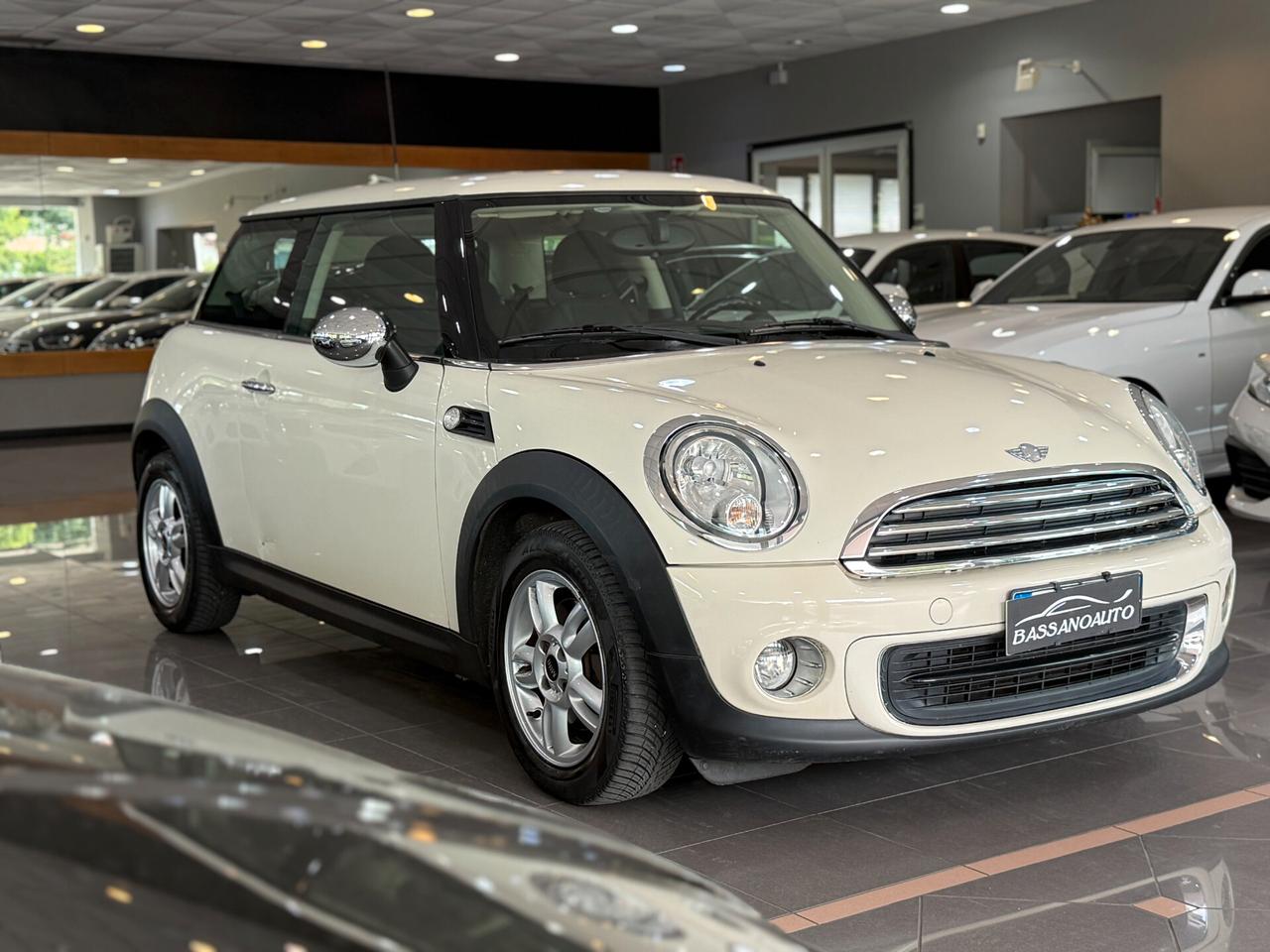 Mini Mini. Hatchback 1.6 NEOPATENTATI !!