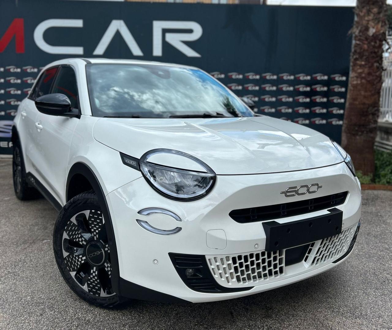 Fiat 600 Hybrid 110 CV DCT MHEV La Prima
