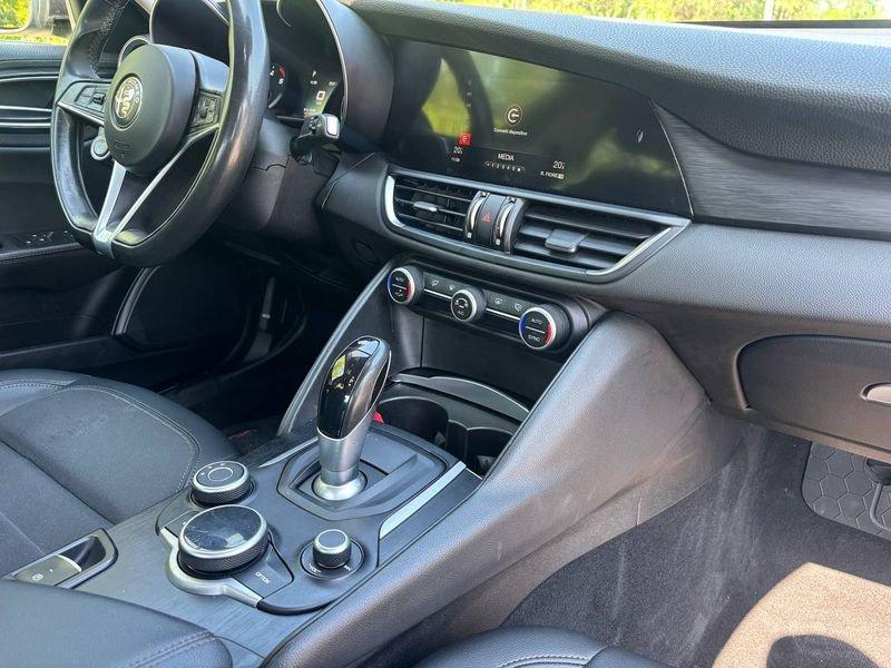 Alfa Romeo Giulia 2.2 Diesel 180cv