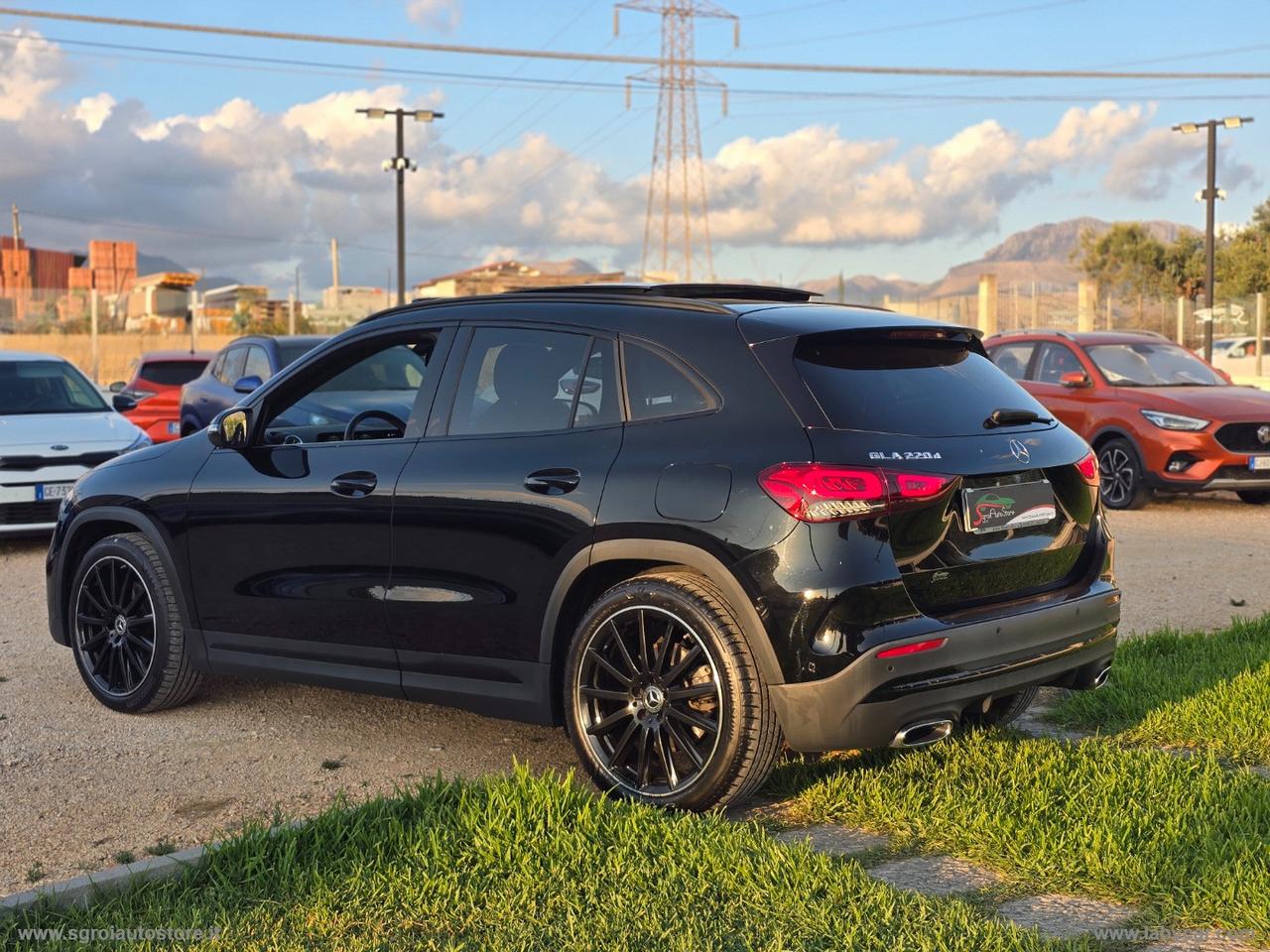 MERCEDES-BENZ GLA 220 d Automatic AMG Premium TETTUCCIO
