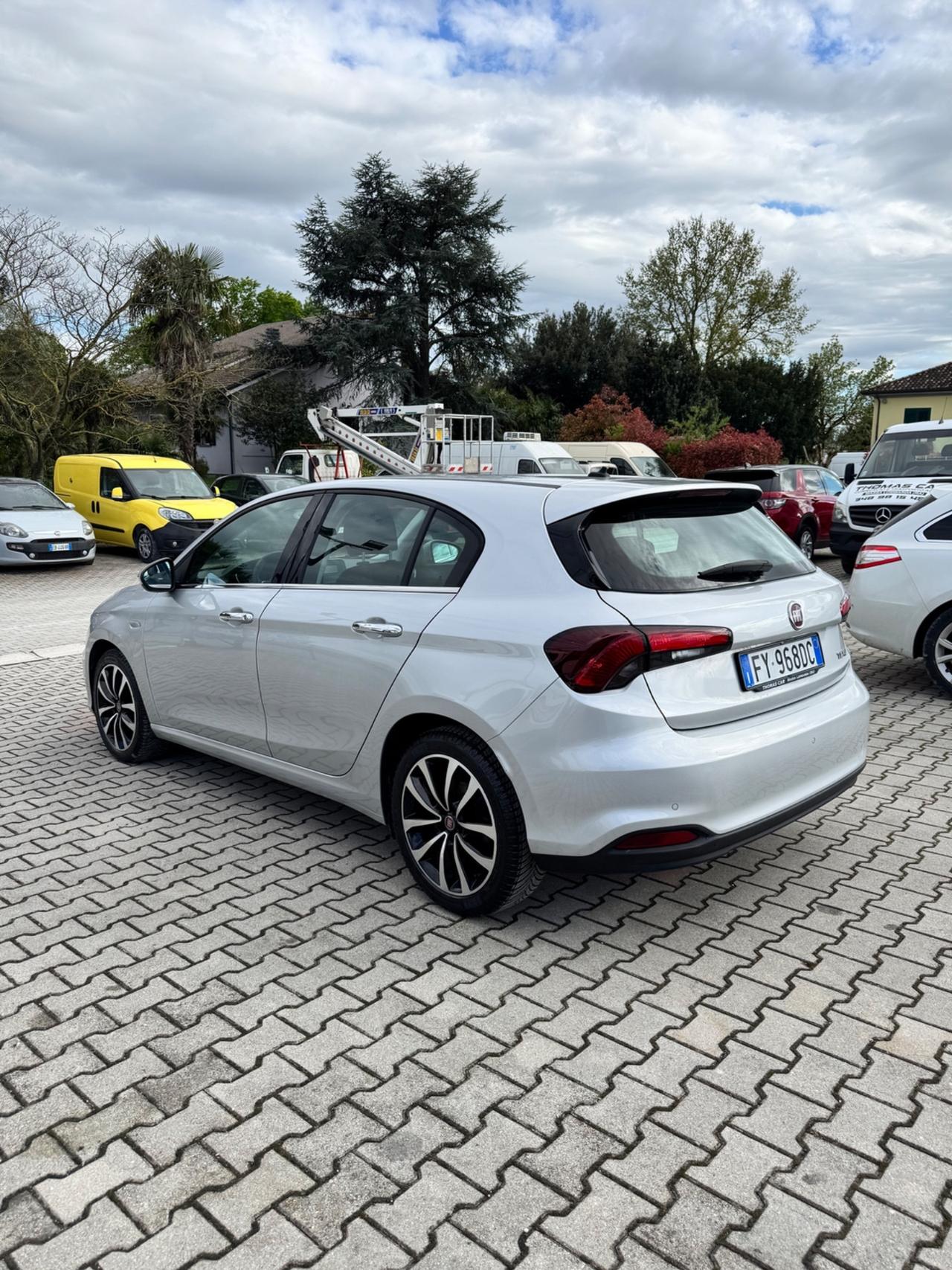 Fiat Tipo 1.6 Mjt S&S 5 porte Lounge