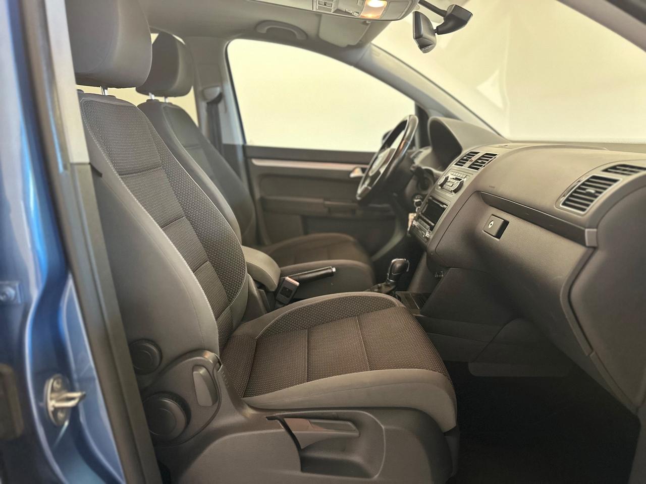 Volkswagen Touran Business 1.6 TDI DSG Comfortline